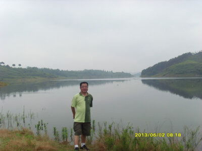 SI850165.JPG